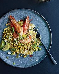 White quinoa grits with shrimp and Mexican grilled corn