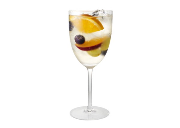 White wine sangria