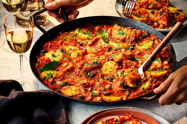Whitefish stew with potatoes (Chupin de pescado)