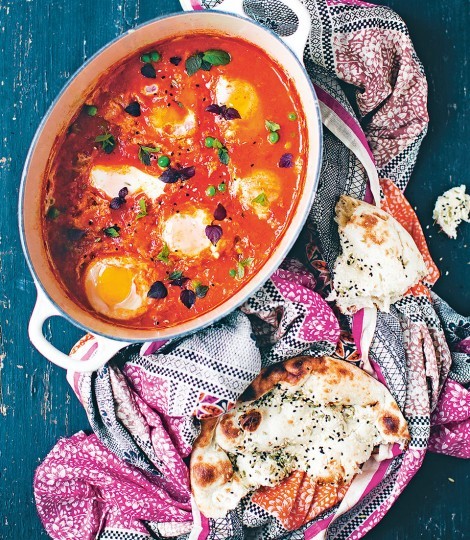 Whole egg 'flower' curry