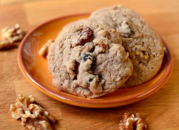 Whole grain cherry walnut cookies