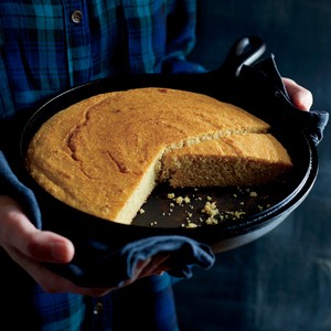 Whole-grain corn bread