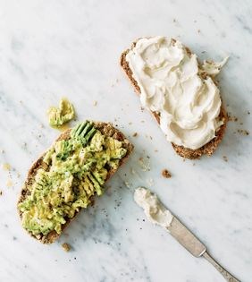 Whole grain–walnut bread