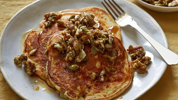 Whole-wheat apple pancakes with nutty topping