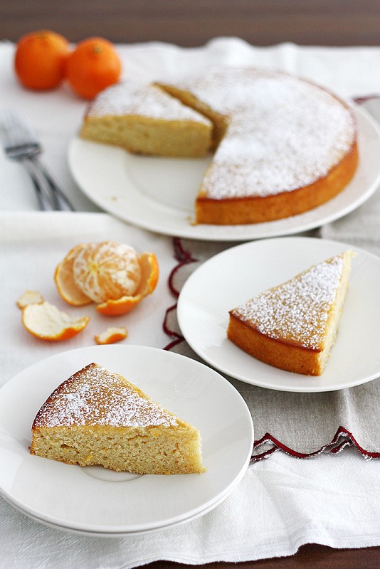 Whole wheat clementine yogurt cake