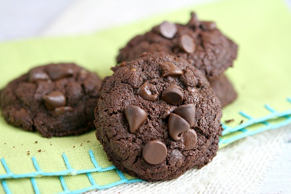 Whole wheat double dark chocolate brownie cookies