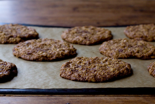 Whole wheat oatmeal chocolate chip cookies
