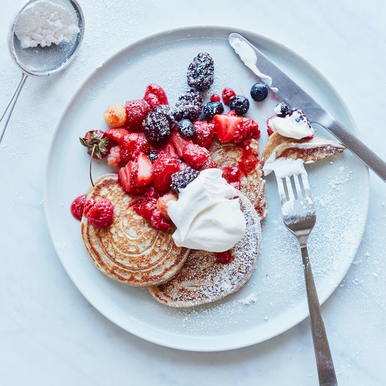 Whole-wheat pancakes with roasted berries