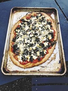 Whole-wheat pizza with gardener's woe