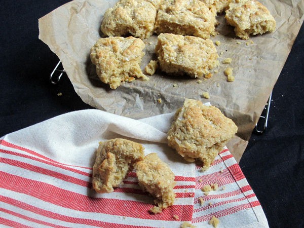Whole-wheat pull-apart biscuits