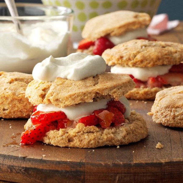 Whole wheat strawberry shortcakes