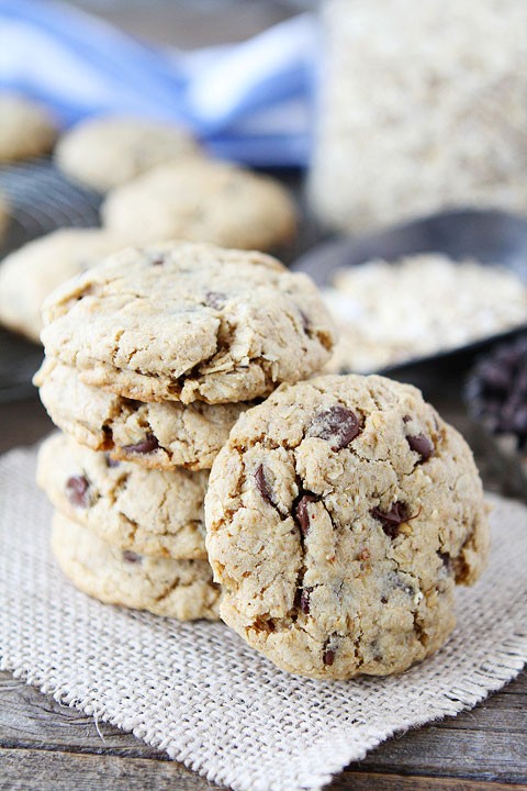 Whole wheat toasted oatmeal chocolate chip cookies