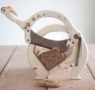 Wholemeal dark rye and potato bread [Remek Sanetra]