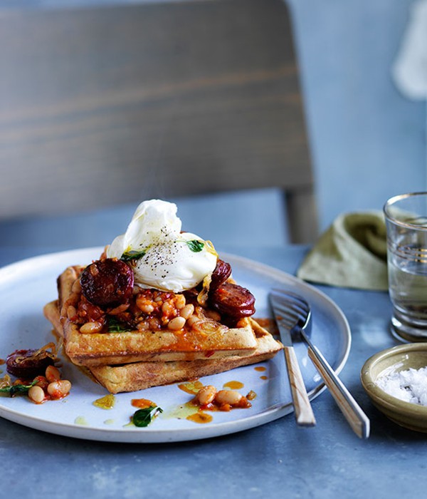 Wholemeal waffles with baked beans, chorizo and egg