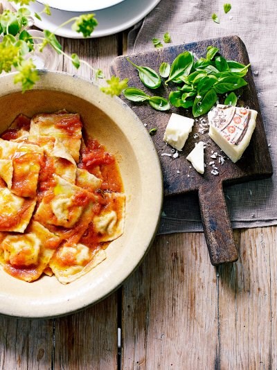 Wholewheat ravioli with courgette flowers and ricotta