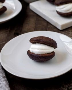 Whoopie pies