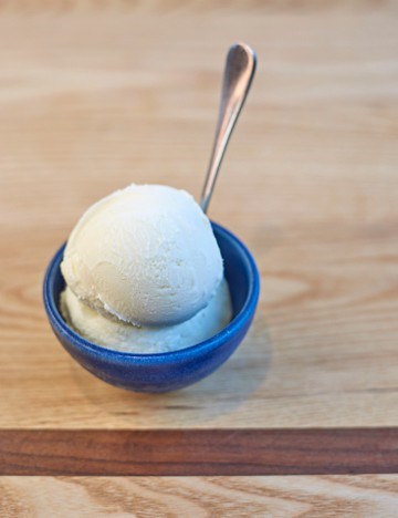Wild black pepper and bay ice cream