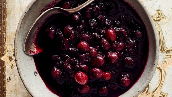 Wild-blueberry-and-cranberry chutney