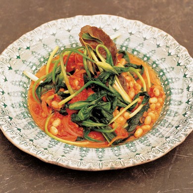 Wild garlic and white bean curry