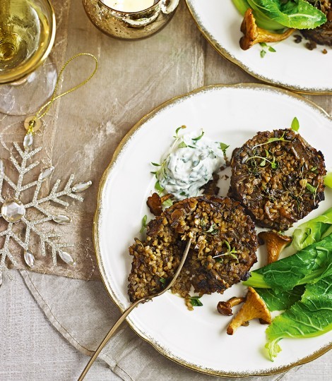 Wild mushroom and bulgur wheat cakes