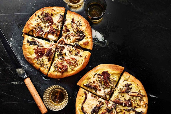 Wild mushroom pizza
