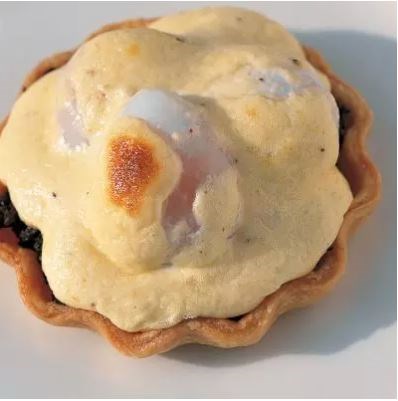 Wild mushroom tartlets with poached quails' eggs