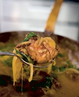 Wild rabbit with onions and ramsons