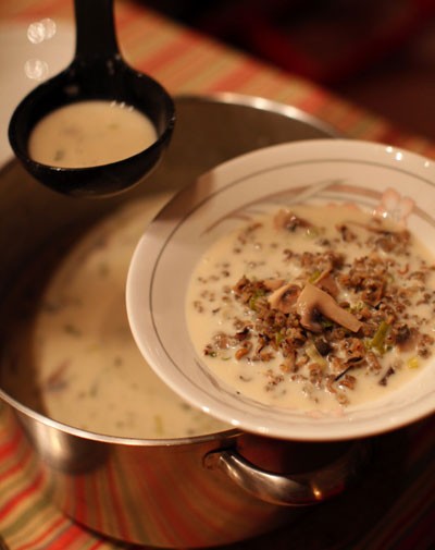 Wild rice soup with maple syrup (Soupe aux champignons et riz sauvage à l'érable)