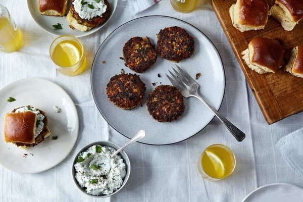 Wild rice veggie slider with herbed ricotta