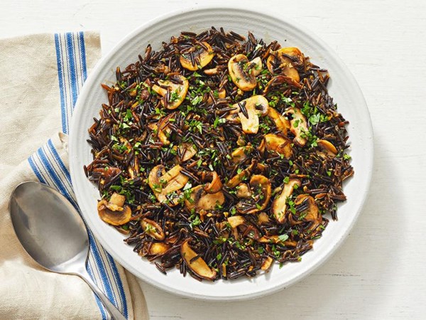 Wild rice with mushrooms 