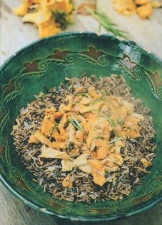 Wild rice with mushrooms and thyme