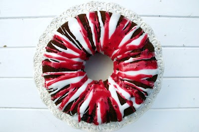 Wild strawberry jam bundt
