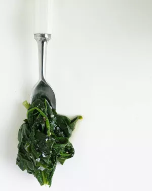 Wilted spinach with nutmeg