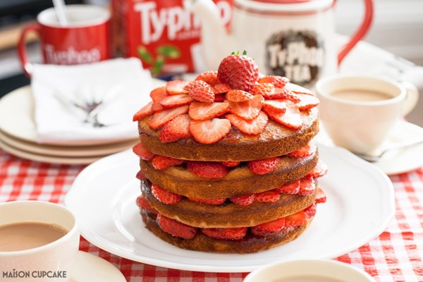 Wimbledon Strawberry sandwich cake
