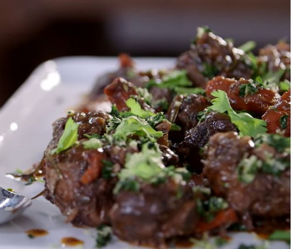 Wine-braised oxtail