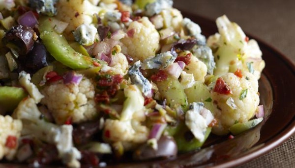 Winter cauliflower salad (with slow-roasted tomatoes)
