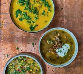 Winter chestnut, cream and sage soup