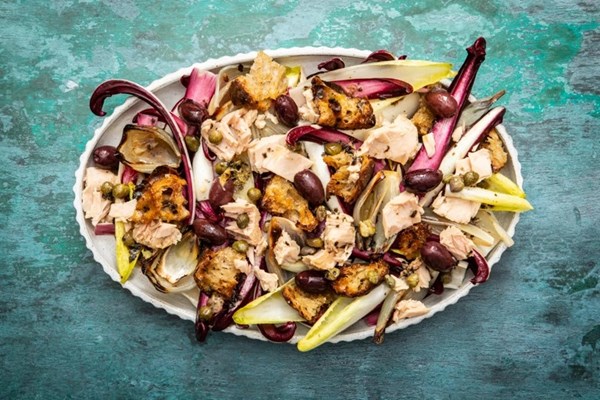 Winter panzanella with tuna and seaweed