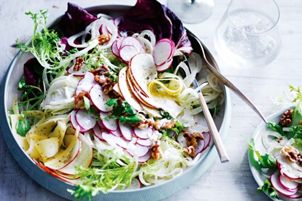 Winter salad with buttermilk dressing