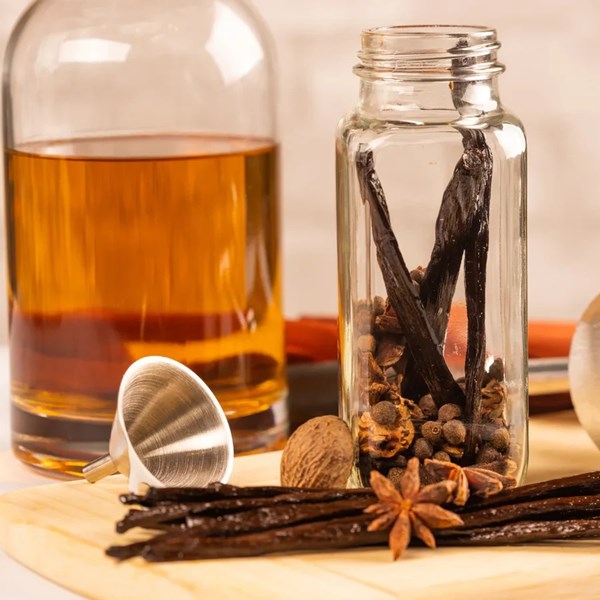 Winter spice vanilla extract