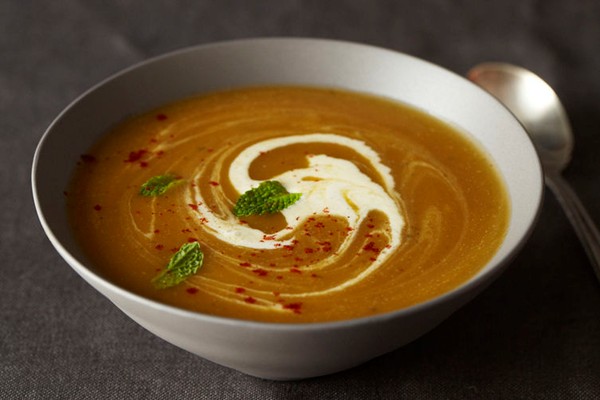 Winter squash soup with (less) red chile and mint