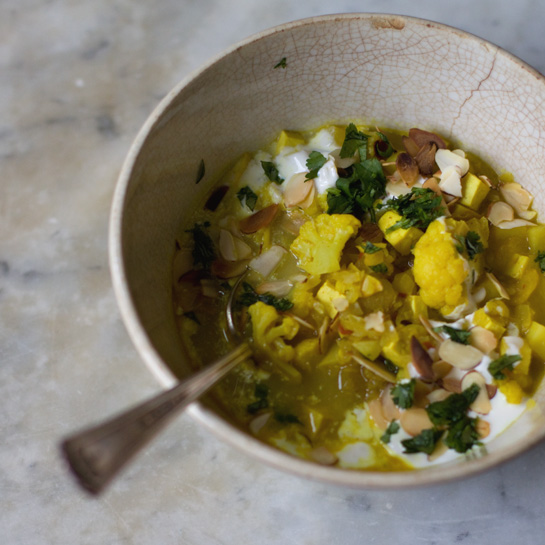 Winter vegetable & tofu korma