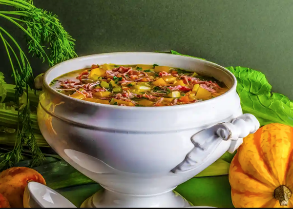 Winter vegetable and ham soup