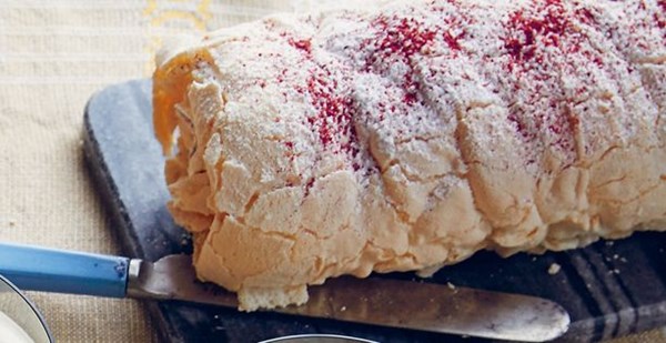 Wintry cranberry meringue roulade