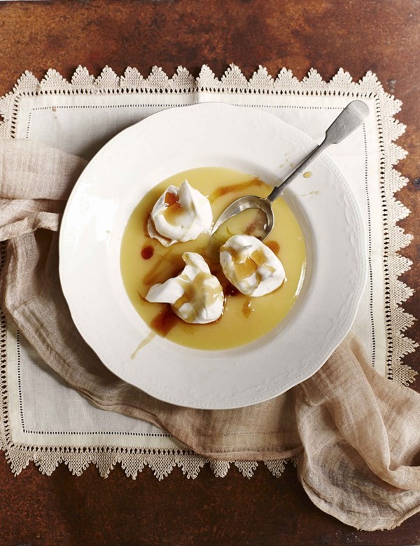 Wispy clouds in elderflower custard with syrup