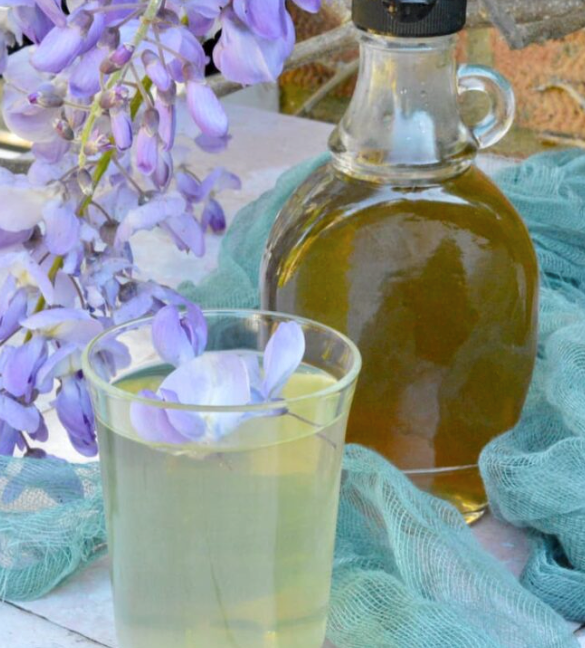 Wisteria syrup