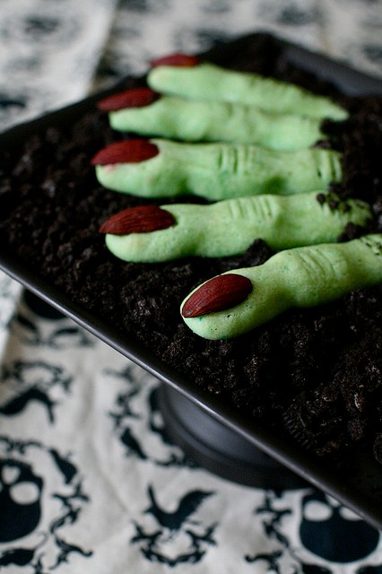 Witches’ finger cookies