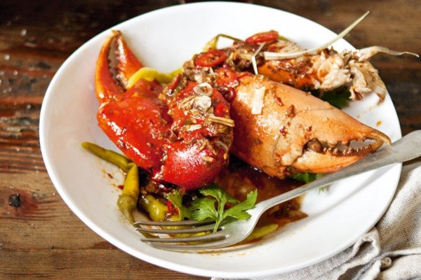 Wok-fried mud crab claws with tamarind, galangal & chilli bean paste