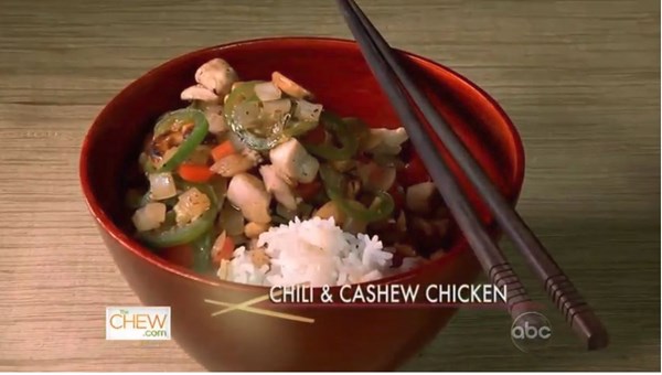Wok-stirred chilli 'n' cashew chicken