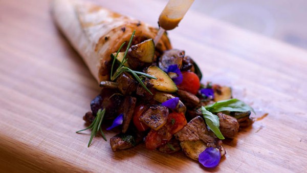 Wok-tossed Mediterranean lamb (Wok d'agneau à la Méditerranéenne)